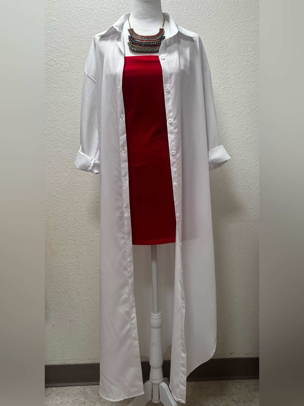 Elegant White Long-Sleeve Button-Front Shirt Dress - Picture 7 of 9
